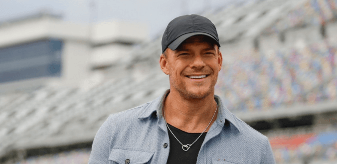 Alan Ritchson Net Worth: The Net Worth of Alan Ritchson